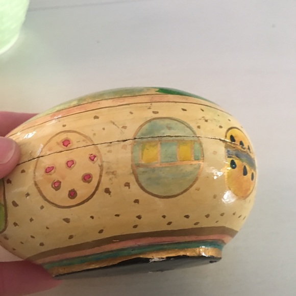 Vintage painted nesting easter eggs - Picture 4 of 8